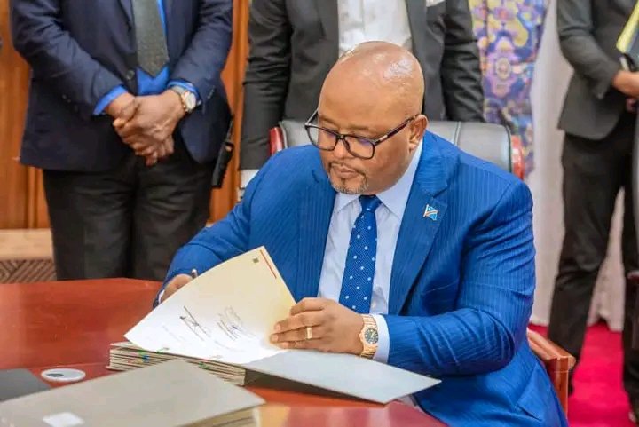 Gauthier-Anel Kombe tweet media