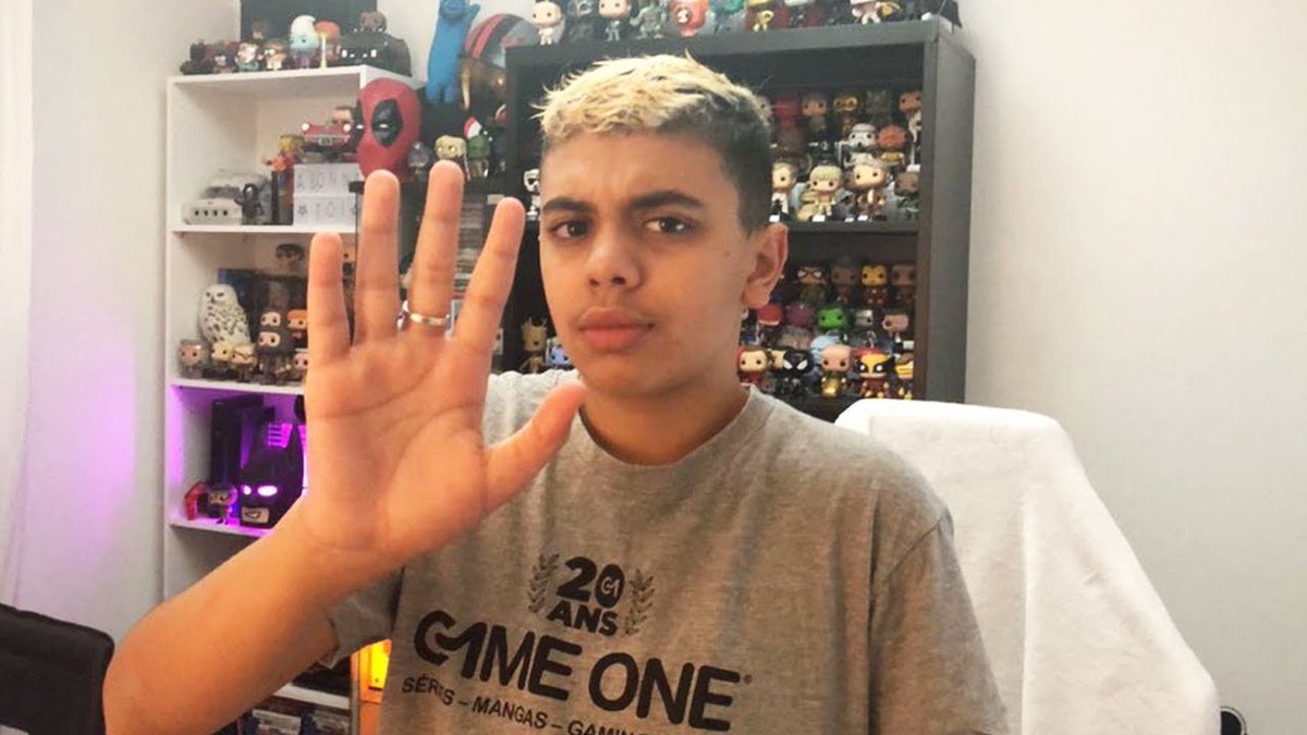 ZeyZeyfn's tweet photo. @HuguexFN hey🤡 https://t.co/VjJO7i32wV