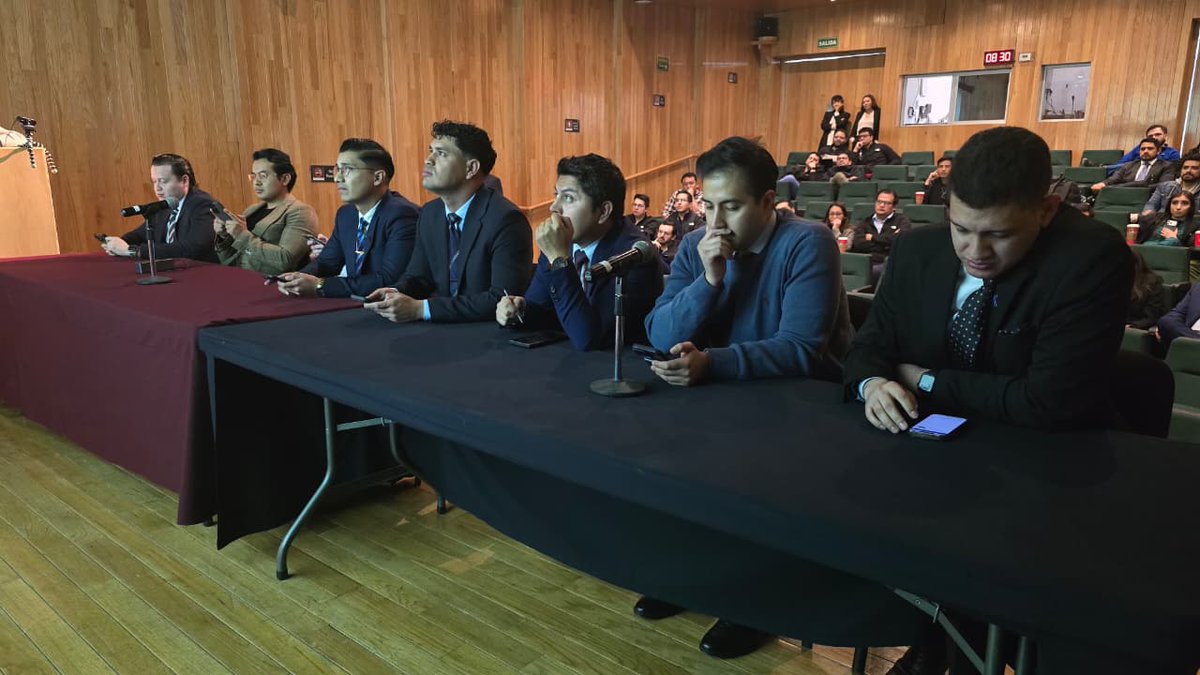 cmucentro's tweet image. Sesión académica
NOVIEMBRE 2025

👉cmucentro.org

#CMUCentro #UrologosCentro #ColegiodeUrologia #urology #SesionesUrologia