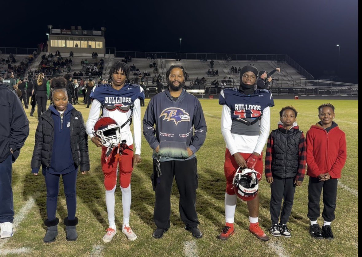 #StudentAthleteFirst <a href="/ChrisErbyJr/">Chris Erby Jr.</a> Senior Year, Class of 2026 ❤️🐾💙