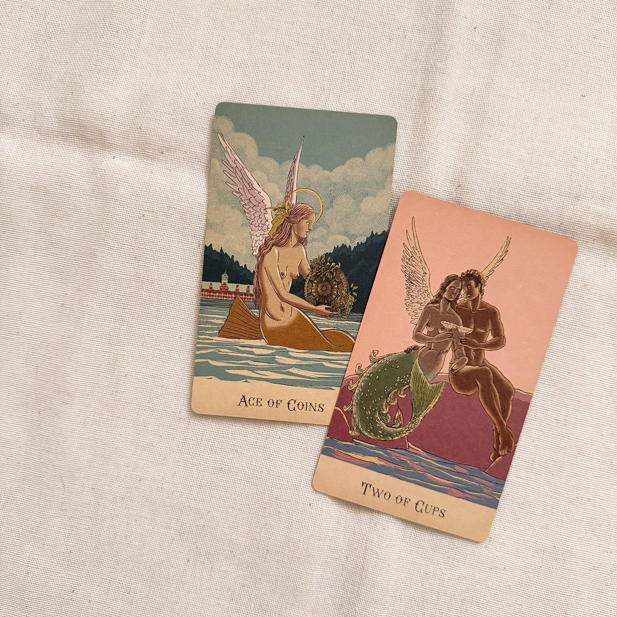 ข้อความสำหรับคุณ

“ ความสมหวังคือของของคุณ ”

พิมพ์ 935 เพื่อรับพลังงาน

คุณอาจจะรู้สึกว่าคุณแปลกหรือไม่เชี่ยวชาญในด้านใดด้านหนึ่งในตอนนี้ มักจะรู้สึกว่าตัวเองทำทุกอย่างได้ แต่ไม่ได้โดดเด่นกับสิ่งไหน จนบางครั้ง มันอาจทำให้คุณเศร้า ท้อและหมดหวัง 

แต่สิ่งที่ดีกำลังจะเกิดขึ้น