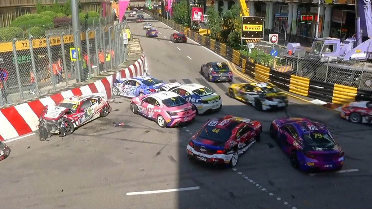 thelittleowl1 tweet media