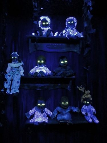 SethFromThe716's tweet photo. #Avoid__AfterDark thinking about the haunted dolls in your room
Especially if you don't own any dolls, and certainly don't know why any would be in your own room. https://t.co/Pj9Rxrj2z2
