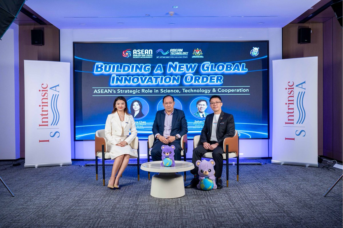 zehanteoh's tweet image. ASEAN’s Strategic Pivot: Leading Global Innovation Through Regional Synergy
Join an executive-level panel dissecting ASEAN’s emerging dominance in the global innovation ecosystem— leveraging science, technology, and multilateral alliances to redefine geopolitical influence.
Event…