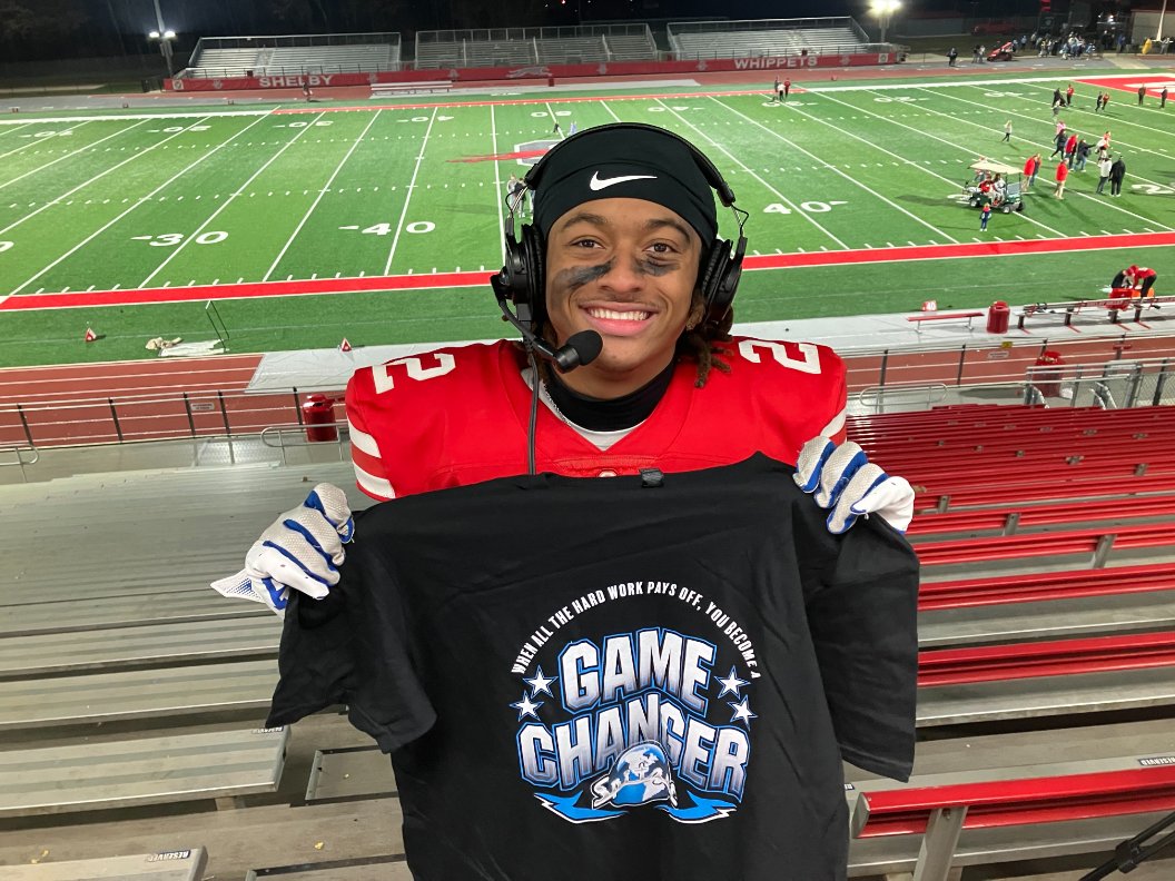AaronBH82's tweet photo. Shelby QB @braydendevito1  was named the Spitzer Motors Game Changer in the Whippets Regional Semi-Final 49-7 win over Lima Bath.
Brayden scored 6 TDs in the 1st half to propel Shelby into the Regional Championship game for just the 5th time in school history. https://t.co/0eHVhhFWJi