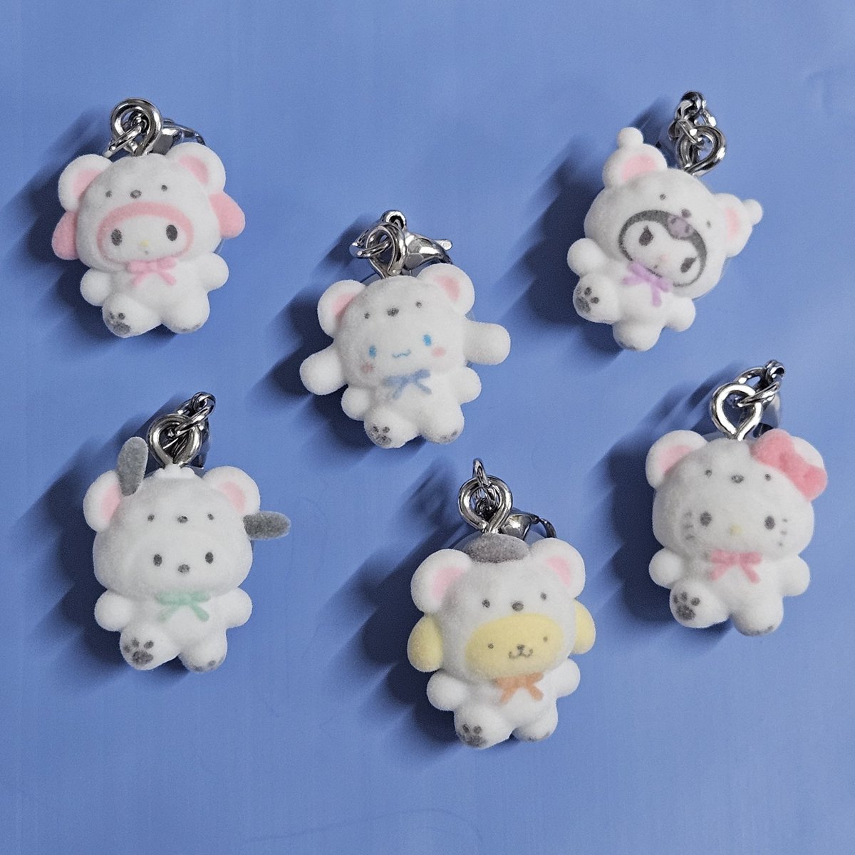 [ 시로상점 입고안내 ]

🎀 산리오 메지루시 후와후와 스노우 가챠
 입고되었습니다

⋆   #알티 + #팔로우  1분을 추첨하여
　 해당 굿즈 랜덤 1개를 보내드려요 ₍ᐢ. ̫.ᐢ₎♡

* 포슬포슬한 눈처럼 플로키 옷을 입은 귀여운 메지루시예요☃️

#시로입고 #시로상점 #홍대굿즈샵 #산리오 #가챠