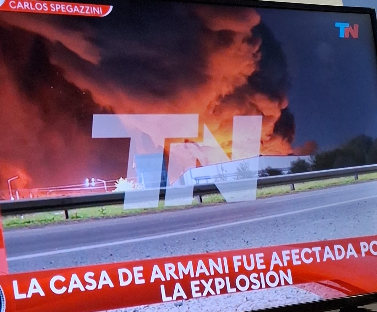 inforeald's tweet image. 🚨AHORA RIVER

LAS CASAS DE ARMANI, BORJA Y PAULO DIAZ FUERON AFECTADAS