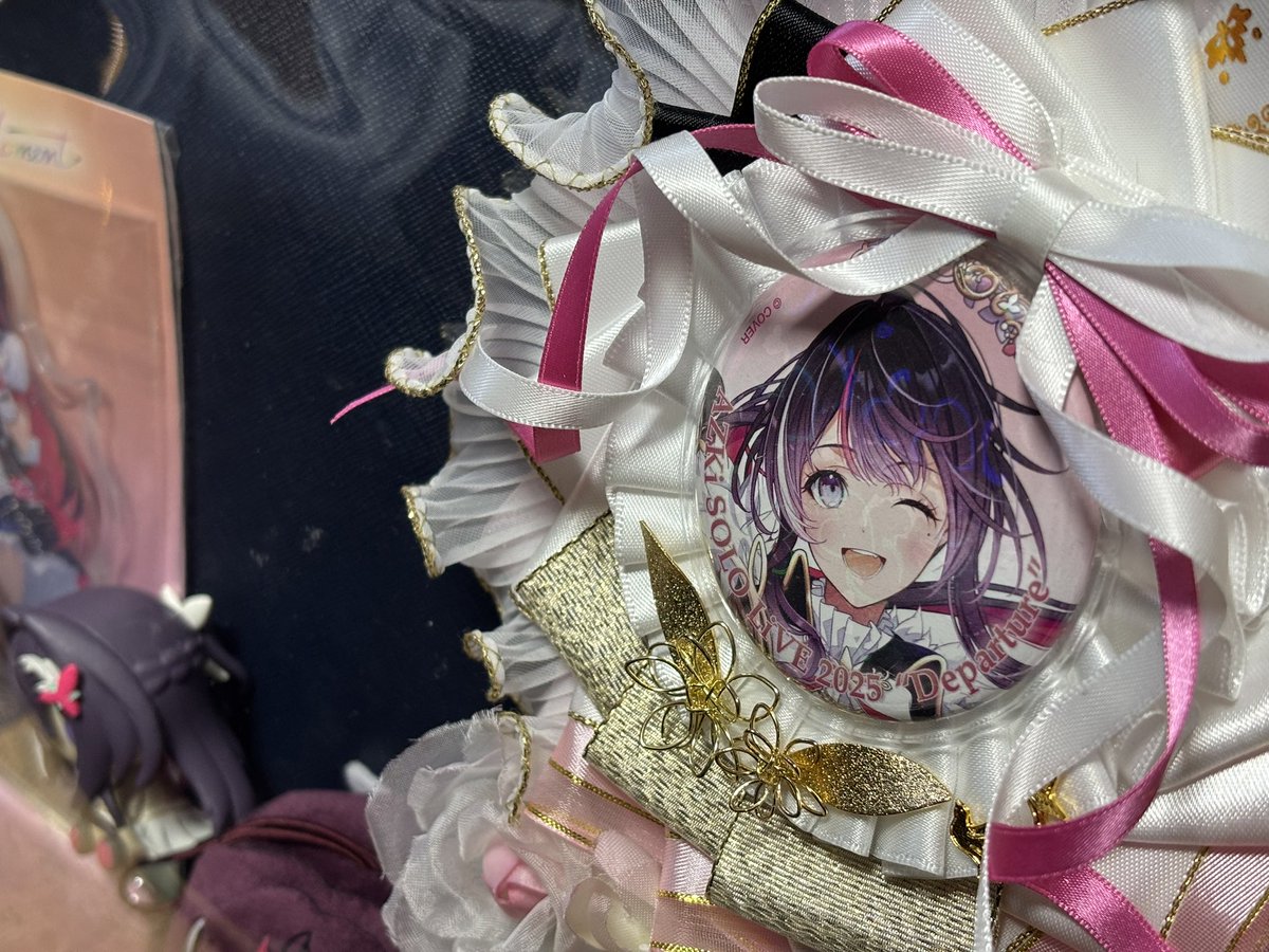 ロゼット突っ込んでもいいんだけどこのクルクルリボンが潰れるのが勿体無い