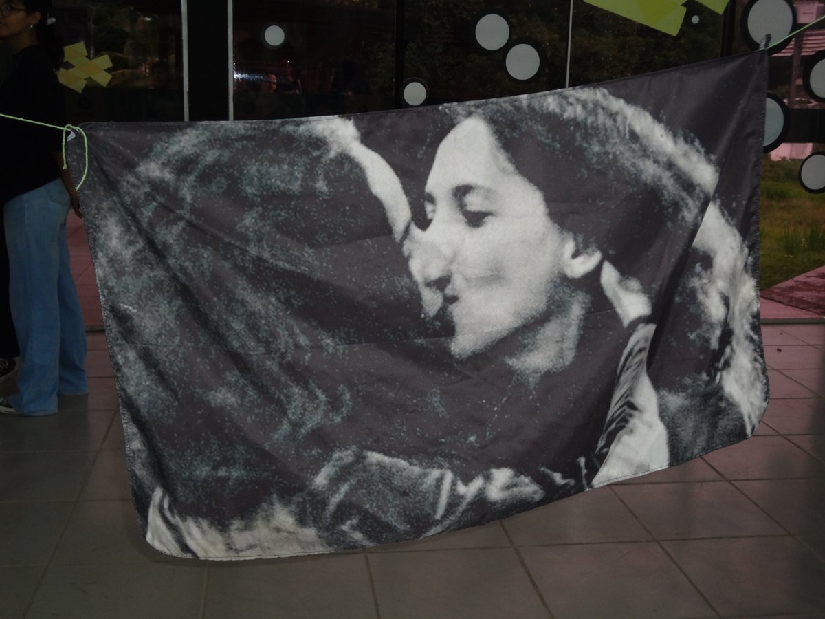 henrique scrobbles tweet media