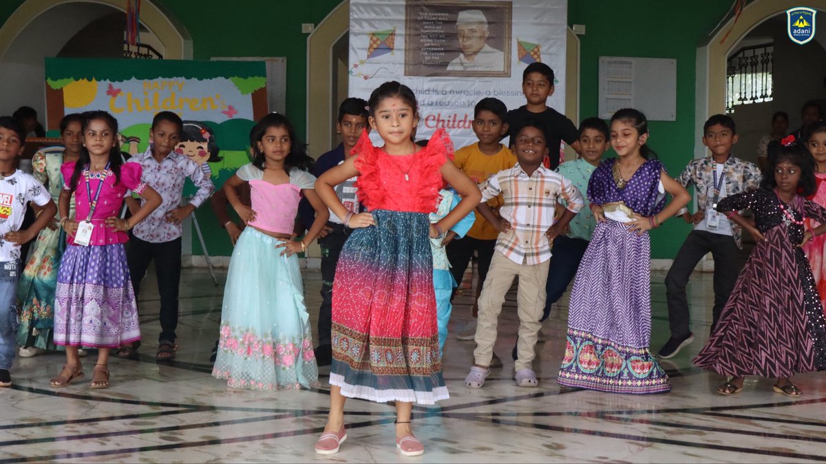 awsnlr's tweet photo. 🌼✨ Children’s Day &amp; Green Day at Adani World School ✨🌿

Smiles, creativity &amp; greenery! 🌸💚 Kids loved performances, thumbprint rose cards 🌹, plant crafts &amp; sapling plantation 🌱. 

Began with lamp-lighting 🪔, then dances, songs &amp; mimicry 

Joyful day for our little stars! https://t.co/t1p9jWKmqy