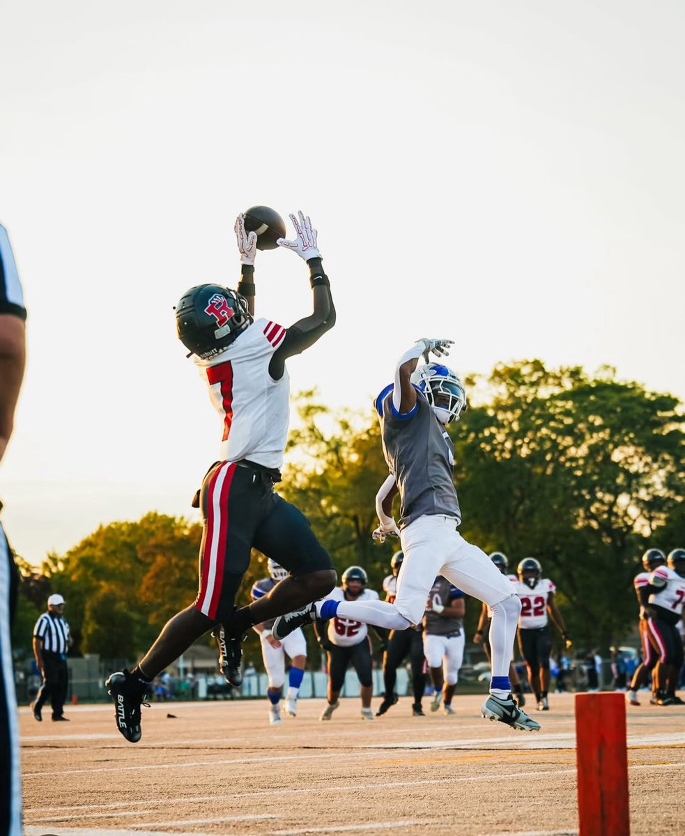 SENIOR YEAR FILM!

hudl.com/v/2TBmMT