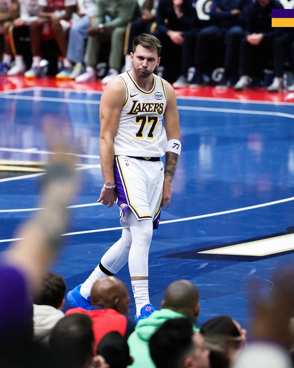 Parece que los lakers volvieron a la normalidad, el balón circuló mejor y ya superaron las 25 asistencias que promedia el equipo durante esta temporada

Solo para que nos demos una idea, durante la primera mitad del partido pasado contra oklahoma apenas pudieron sumar 6