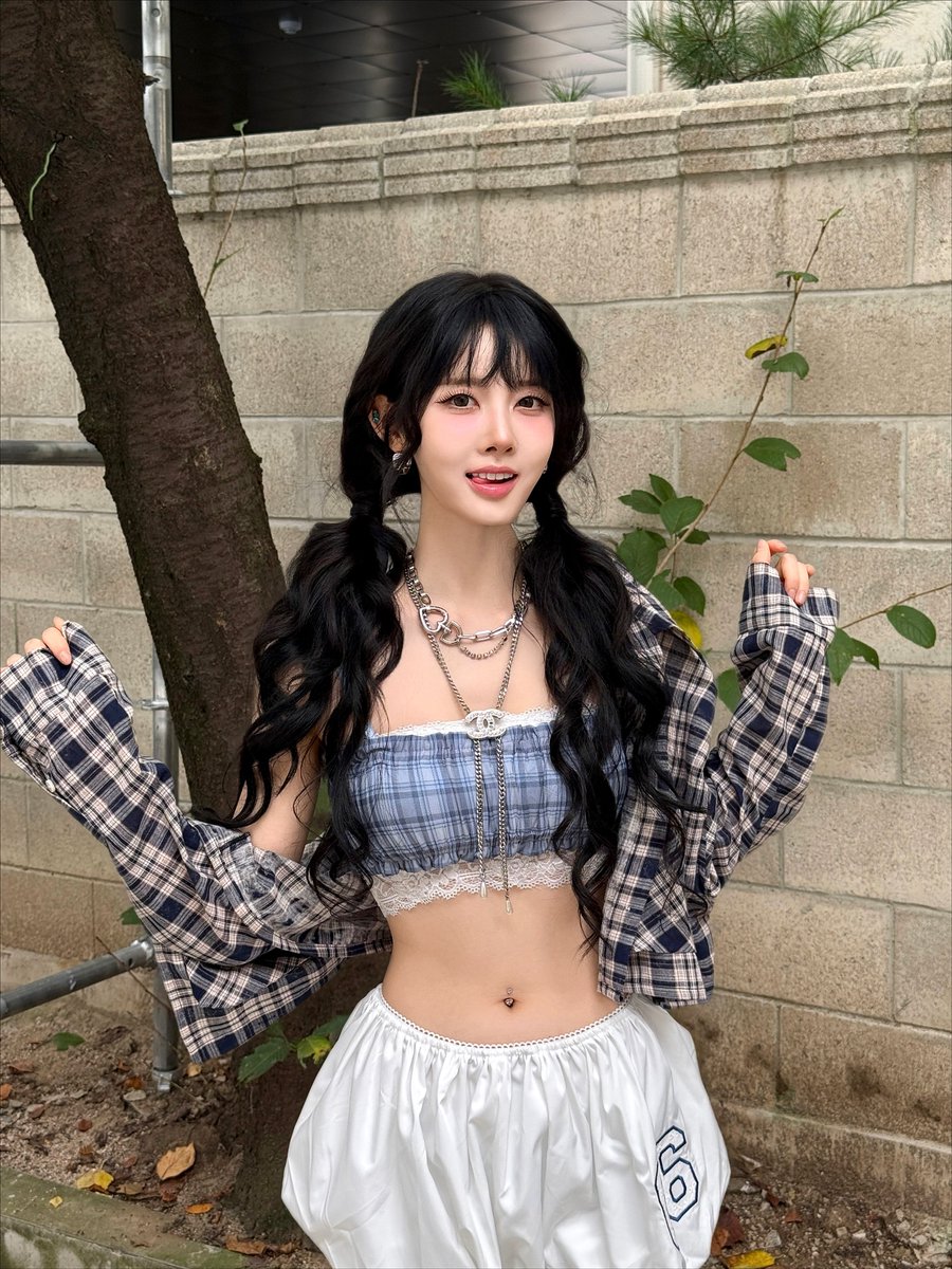 stayc_only's tweet image. 😋