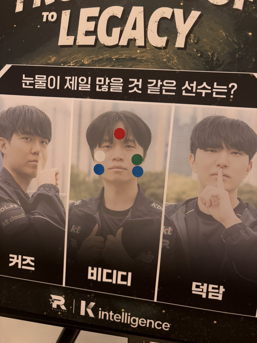 오디 tweet media