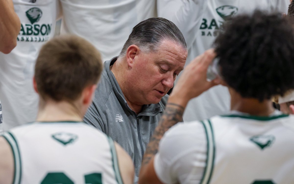 5️⃣0️⃣0️⃣ for Coach Brennan! LEGEND.

Congratulations Coach B‼️👏