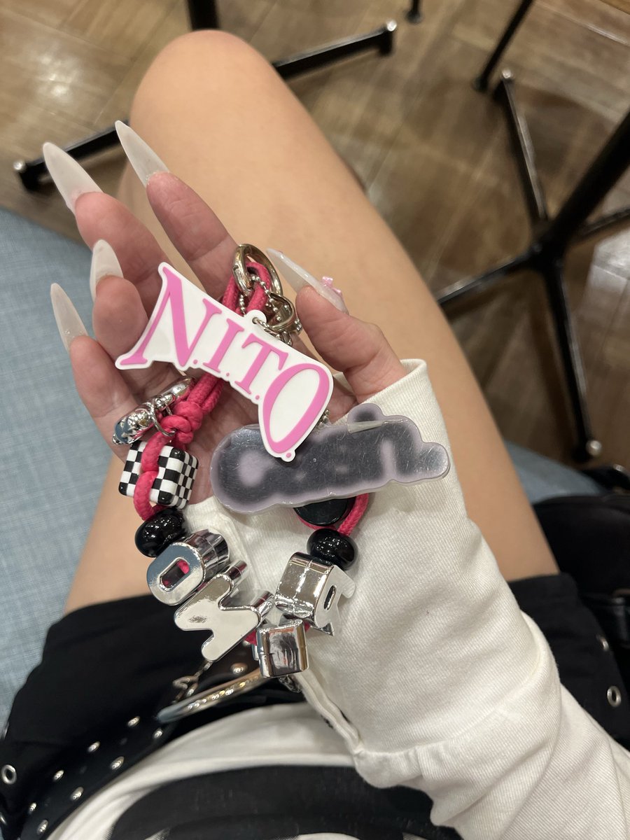 58___rnsn's tweet photo. keijuさん☺︎チケット値上がりしすぎて今回渋ったけど結局アフパまで参加した☺︎neetzのslideも念願のnotionも聞けて大大満足☺︎ https://t.co/VBKR5cRGlC