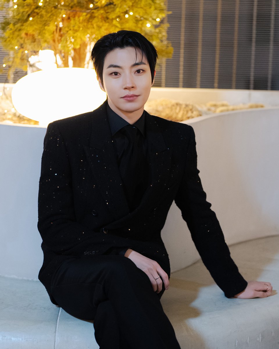 knstudio_official tweet media