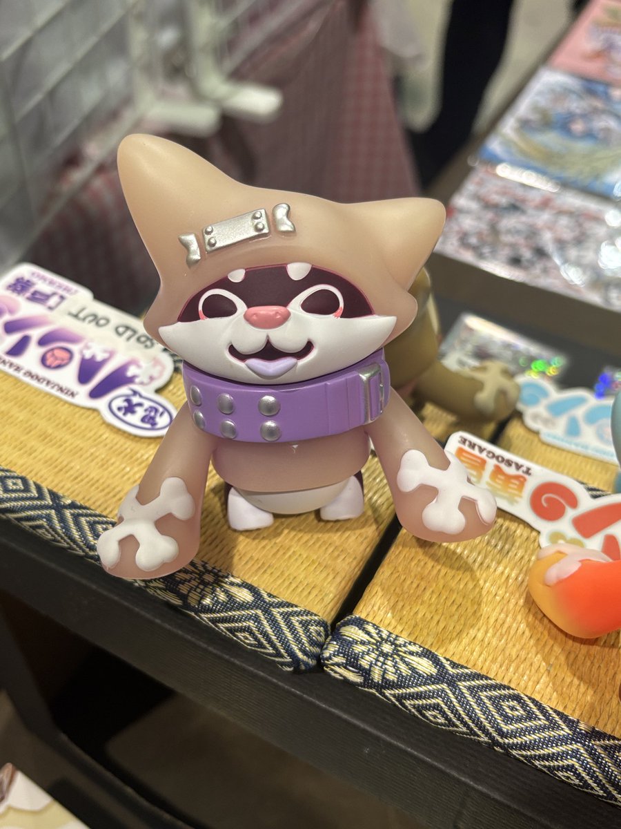 忍犬ハンゾー ベーシックカラーと紅葉 忍犬ハンゾー ベーシックカラー