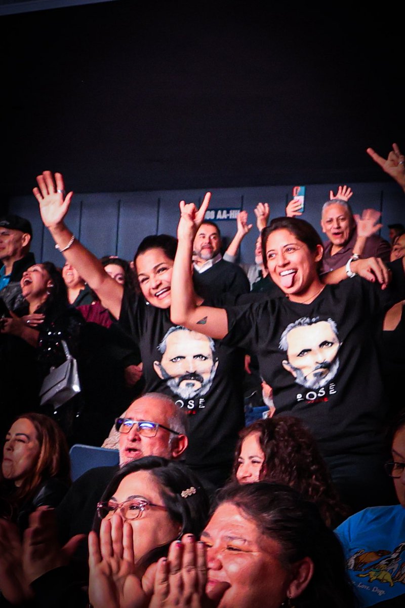 Así lo pasamos anoche en ROSEMONT, IL. 
Este tour de reencuentro en Estados Unidos está siendo maravilloso. #TourImportante