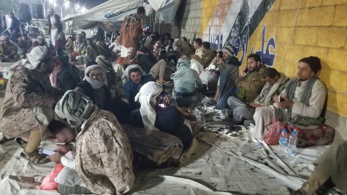 هل يُعقل أن يُكافأ الأبطال بالإهمال، بعد أن قدّموا أرواحهم فداءًلدينو الوطن؟
ألا يستحقون رعايةً واهتماماً يليق بتضحياتهم العظيمة؟
رحم الله من استشعر المسؤولية، وخزيٌ وعارٌ على من خان الأمانة

#تضامن_مع_الجرحى
#حقوق_الجرحى
#صرف_مستحقات_الجرحى
#اليمن_صنعاء_مأرب