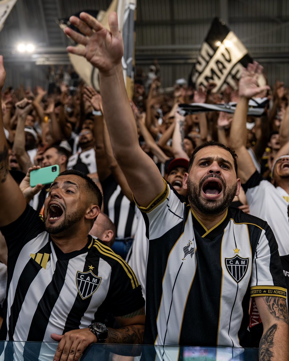 Atletico's tweet photo. 🖤🤍 𝐅𝐈𝐍𝐀𝐋 𝐒𝐔𝐋𝐀: 𝐍𝐎𝐕𝐎 𝐋𝐎𝐓𝐄 𝐃𝐄 𝐈𝐍𝐆𝐑𝐄𝐒𝐒𝐎𝐒 

Hoje, a partir das 20h, a Conmebol irá liberar uma nova carga de entradas para a decisão no Paraguai! 🇵🇾

A venda estará aberta para o público geral, que poderá comprar entradas das Categorias 1, 2 ou 3! 🐔

🔥 𝐁𝐎𝐑𝐀 𝐈𝐍𝐕𝐀𝐃𝐈𝐑 𝐀𝐒𝐒𝐔𝐍ÇÃ𝐎: https://t.co/7BdPXZxUiF
