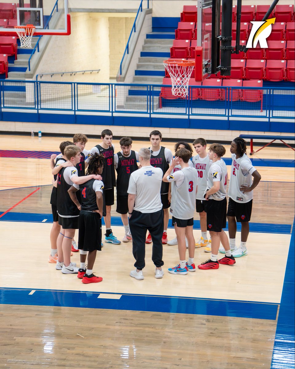Revocruit's tweet image. Mic’d Up at Midway 🎙️ 

Locked into the details and building toward the season — Midway High School put in focused reps and high-energy work during today’s mic’d-up practice session. A team sharpening every possession and growing together.