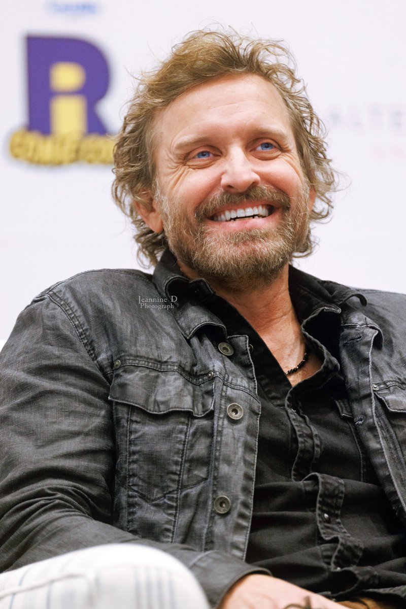 GranuailleLing's tweet image. Rob Benedict
RICC 2025

#robbenedict #Supernatural  #spnfamily #RICC #rhodeislandcomiccon