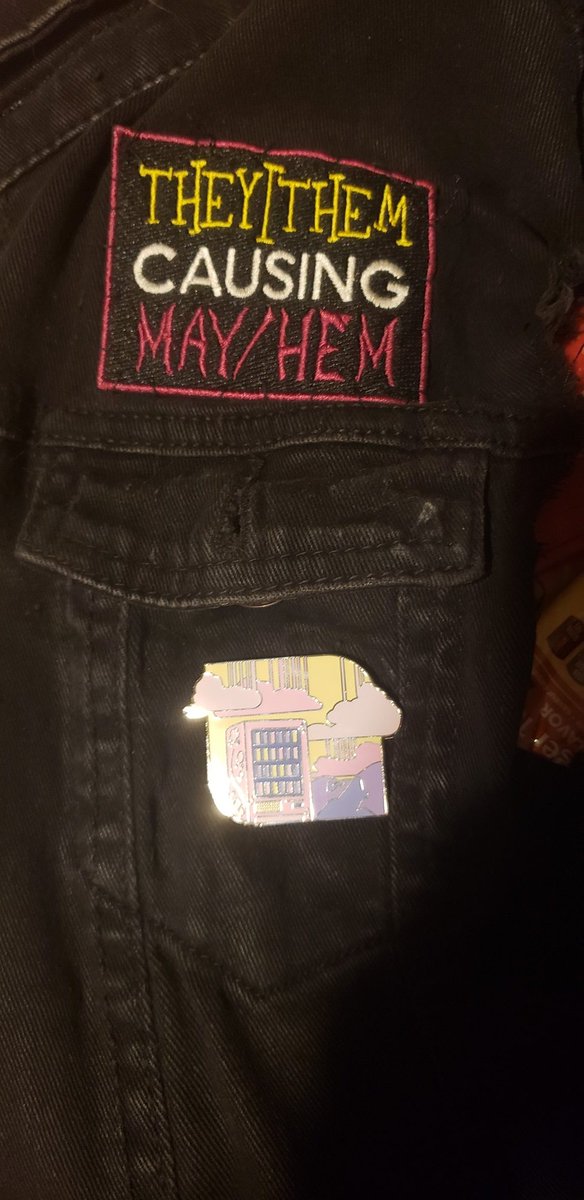 I love my patch vest :D