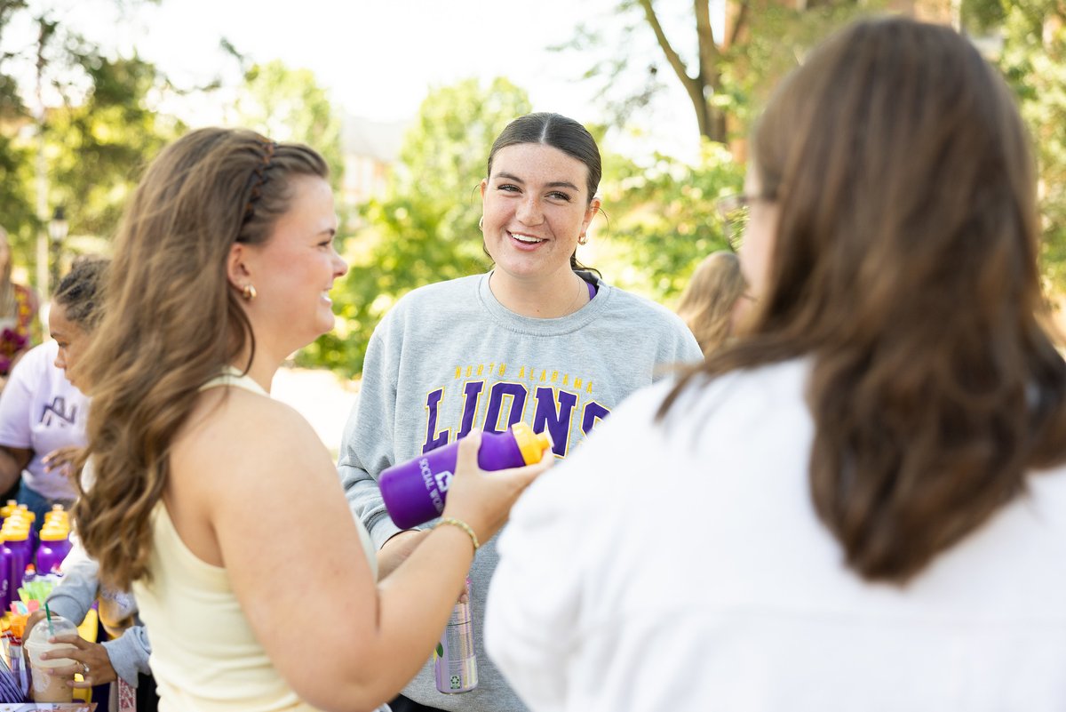 CASEatUNA's tweet image. 🎓 Present Support Is Future Success!
🌟 Help Our Students Shine! Learn more at: zurl.co/zxwhk 
#CASEatUNA #ShineOnGold #SupportStudents