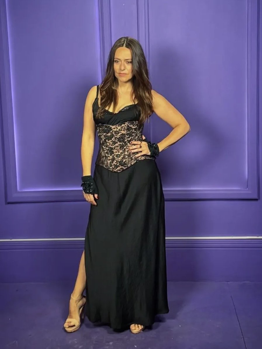 SHES SO FUCKING HOT $:8,!2&amp;,&amp;1!,$2