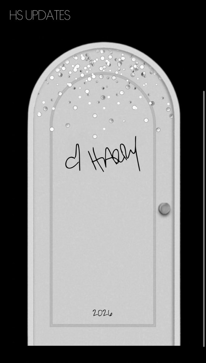 claauferrer's tweet image. HE IS SO COMING BACK IDC WHAT YALL SAY I NEED HIM BACK #hs4 #harrystyles