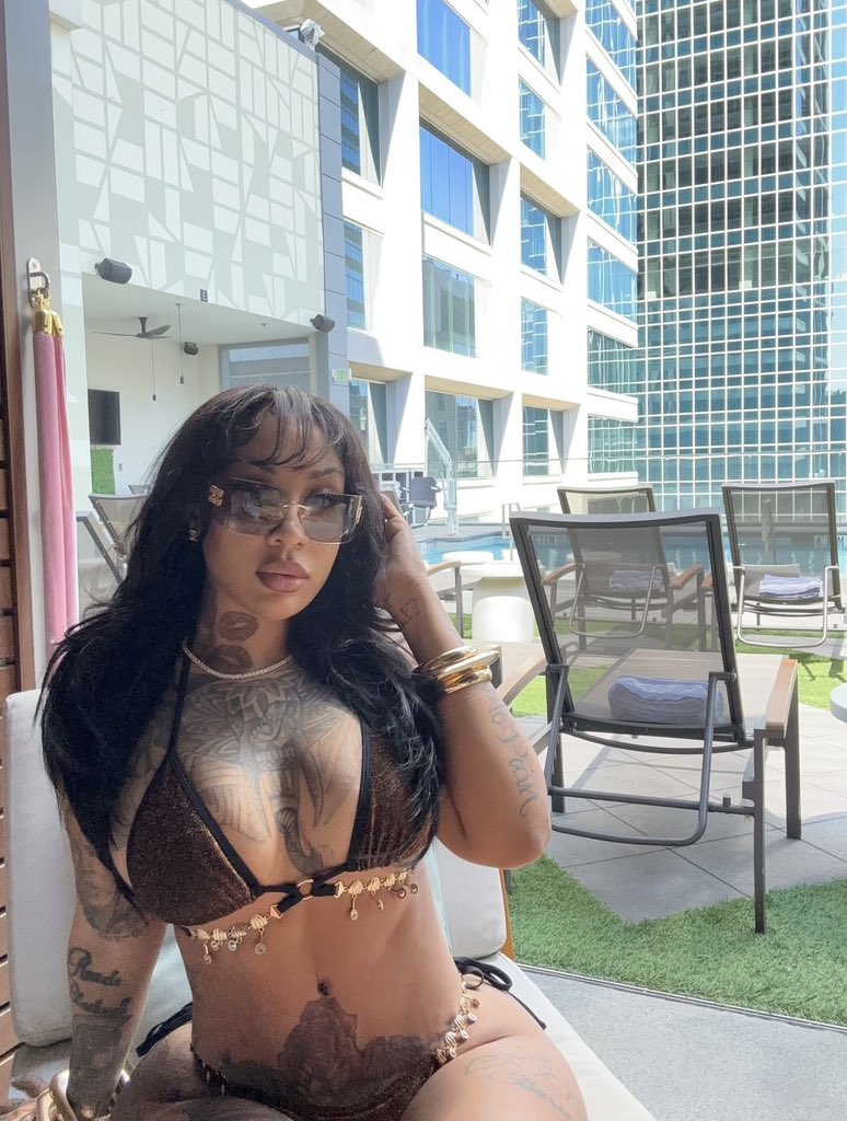 timaera_'s tweet photo. Can’t tell me nothing ✨ https://t.co/YWgcG8hwYG