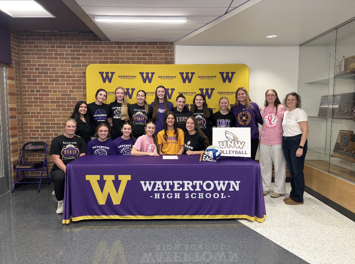 WtnArrowsVB's tweet photo. It’s Official!! 🎉A big Congratulations to Siri Bach on signing her national letter of intent to continue her academic and volleyball career at University of Northwestern St. Paul! #GRIT #ArrowPride #8️⃣💜🏐💛 @unwvb 🦅#CompeteWithPurpose https://t.co/IqBB3X8CYz