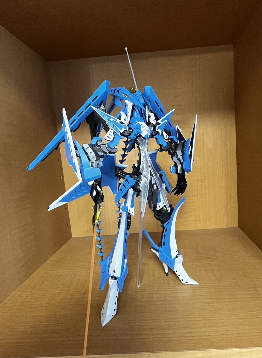 mrsoisoi's tweet photo. #脱ガンプラ　#脱バンダイ #FSS #GTM #アワトレ　#破裂の人形

久々にフル固定モデル作ったけど、エッジもパキパキしてるし、塗装も楽しかった。アワトレのプラモお値段張るけどバンダイにはない楽しさ。 https://t.co/W9MBRjGcWK