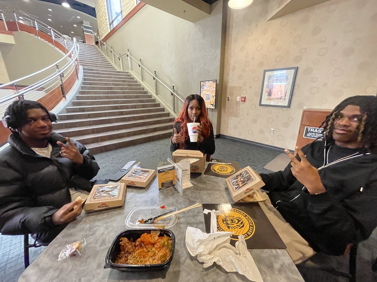 Official visit to Fort Hays State went great! <a href="/ClarkTirell/">Tirell Clark</a> <a href="/AlyasiaOllie/">Alyasia Ollie</a> <a href="/Tramaine37637/">Tramaine Smith⭐️2026</a>

Athletes doing big things!