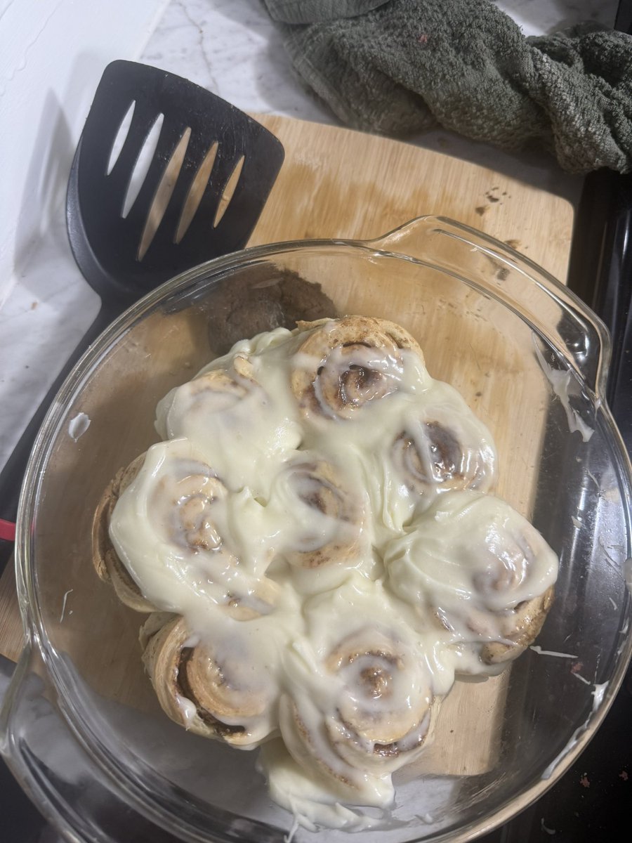 for you consideration, these homemade cinnamon rolls (i wanted to eat one soooo bad) (also it took me forrreveeeer to make the dough)
