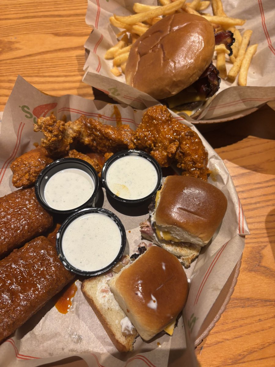TheInsect_'s tweet photo. #edtwt #EatingDatTwitter https://t.co/QbqzrGasPo