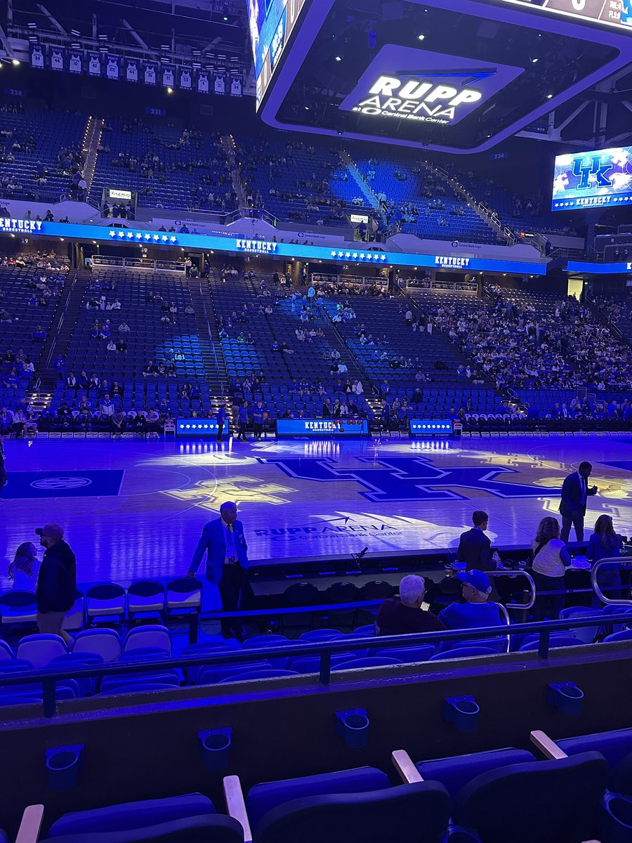 Celebrating 29 with the greatest tradition in college basketball!

I’m officially pushing 30