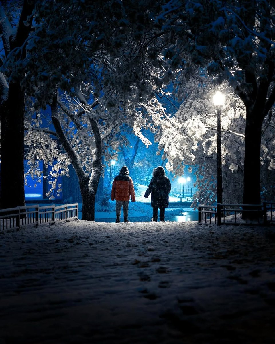 Montreal's tweet image. Did we mention that winter is coming? 😍

📷 pierre.cuzin #photo #montreal