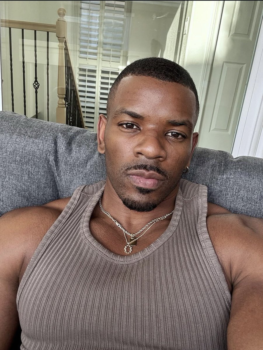 DaddyJosh51__'s tweet image. does my skin look like it’s improving?