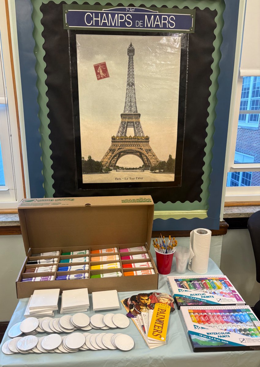 C_Lista_WHS's tweet image. ✨ The French Club’s mini magnetic canvas activity was a success! Merci to everyone who joined in and got creative! 🇫🇷🎨 #WeeOui #Weecreate @WeehawkenTSD