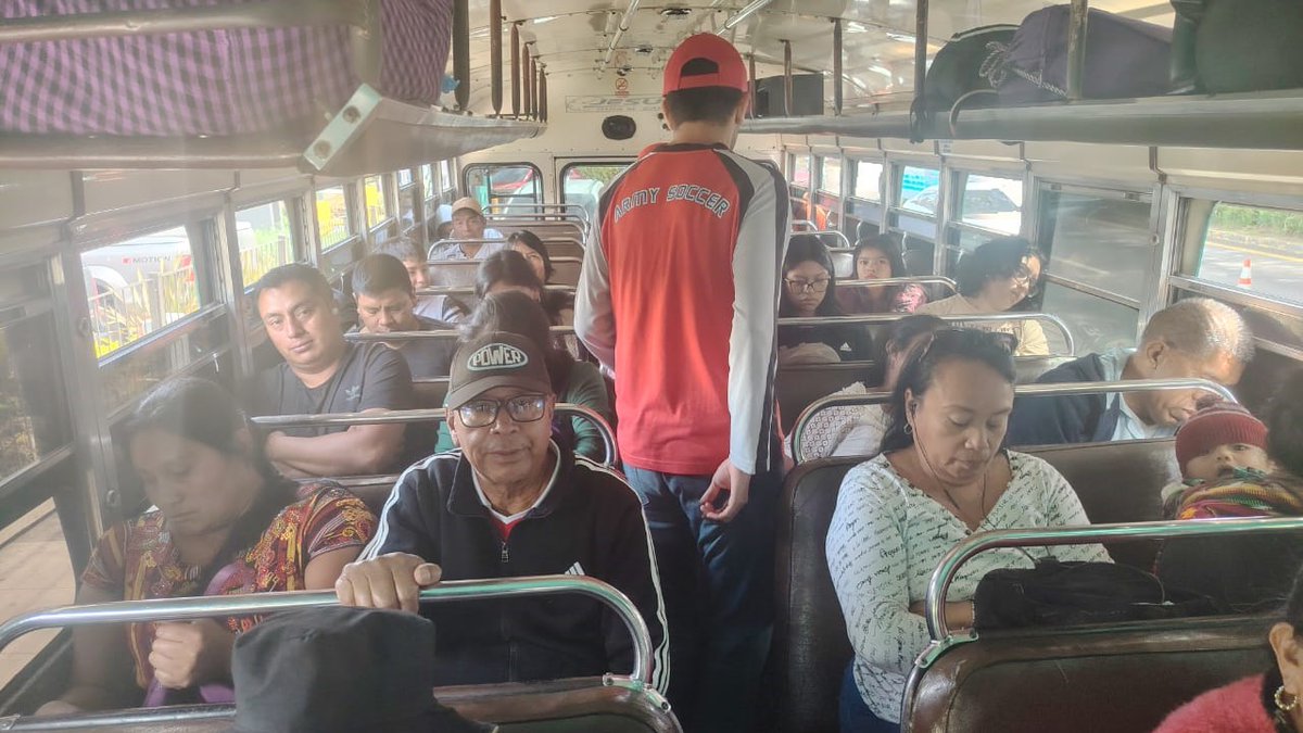 📍#Guatemala
En seguimiento a una denuncia relacionada con el incremento de hechos de tránsito en rutas extraurbanas, atribuibles al Estado y modelo de los autobuses, así como a la velocidad a la que circulan, factores que ponen en riesgo la vida e integridad de las personas