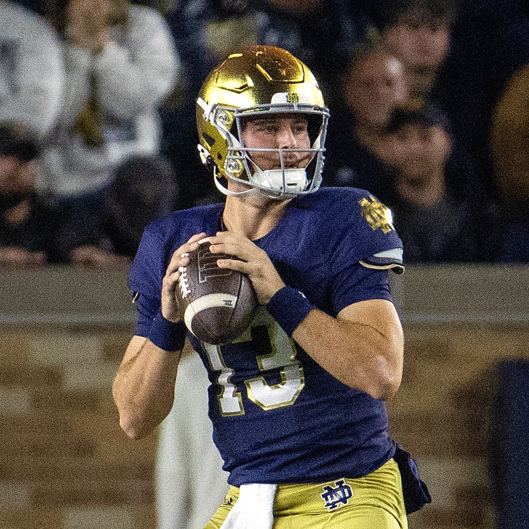 HardRockBet's tweet image. Make it make sense...

Miami                     Notre Dame
WON    head to head     LOST 
7-2              record                  7-2
3              top 25 wins               1
#15              rank                     #9