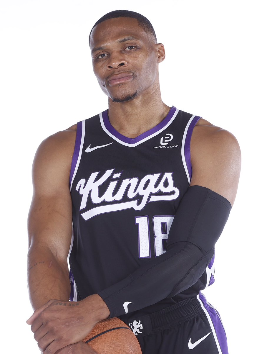 LakeShowYo tweet media