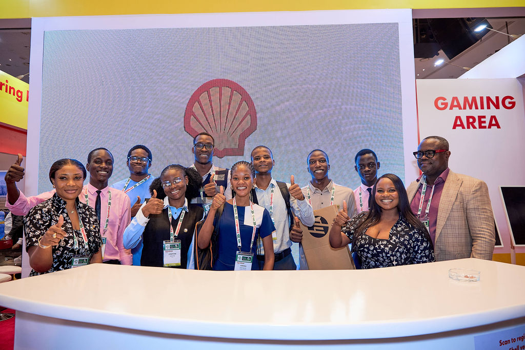 Shell_Nigeria's tweet image. All our &quot;national energy strategists&quot; are astute, critical thinkers; indeed the future is very bright for the industry and for the nation 👍 🏆 

#NAPE2025 
#ShellBooth 
#TeamShell 
#ImpactingLives 
#PoweringProgress