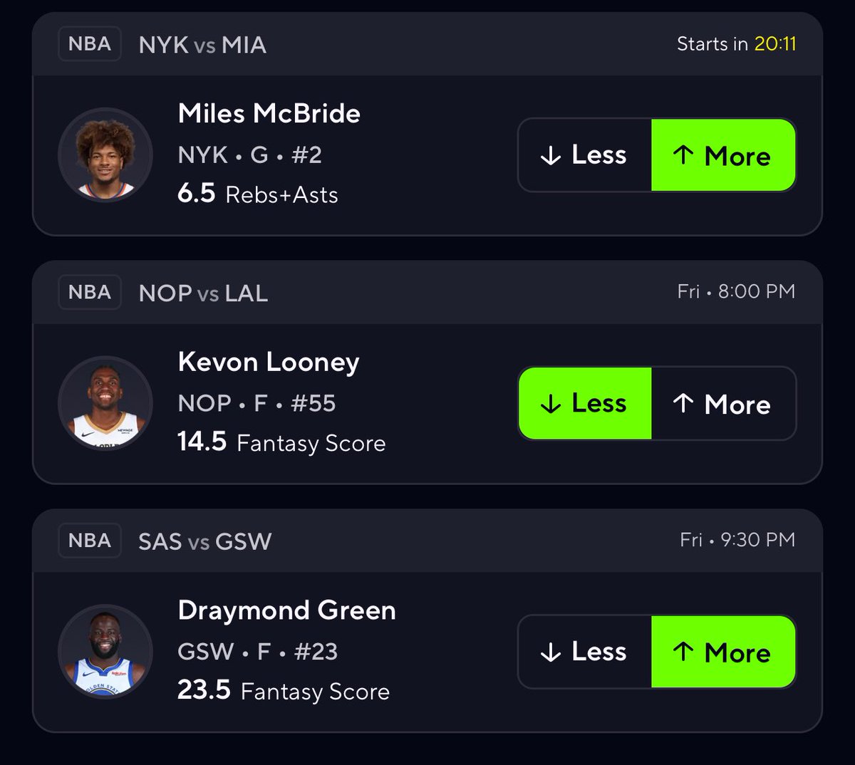 a lil friday threesome 😈😈