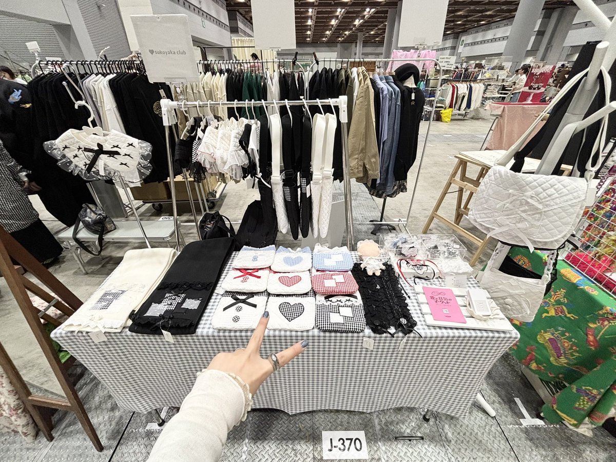 pink strawberry@12/5(金)~7(日)🍓いちごちゃワールド