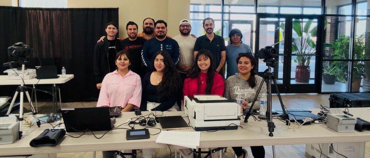 ConsulMexAlb's tweet photo. #TeamAbq @SRE_mx @ConsulMexAlb listo en #Dumas, #Texas.

📢Mañana arrancamos nuestro #ConsuladoMóvil a partir de las  
🕗8:00 am, bajo el liderazgo del Cónsul Víctor Esponda (@vespondar).

Nos vemos aquí 📍Sts. Peter &amp; Paul Catholic Church. 915 S Maddox Ave, Dumas, TX 79029. https://t.co/9DLCZWxaqH