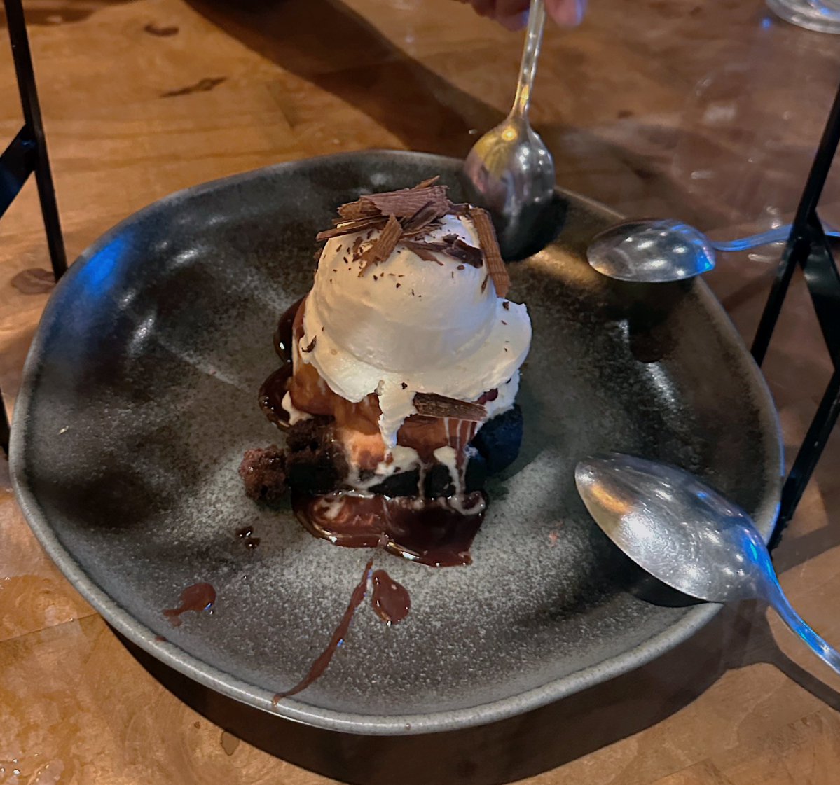 bvvncode's tweet image. ⠀⚘⡱ studylog | 141125

continuei estudando python hoje, ambientes virtuais, requisições http, apis  + sobremesa !!