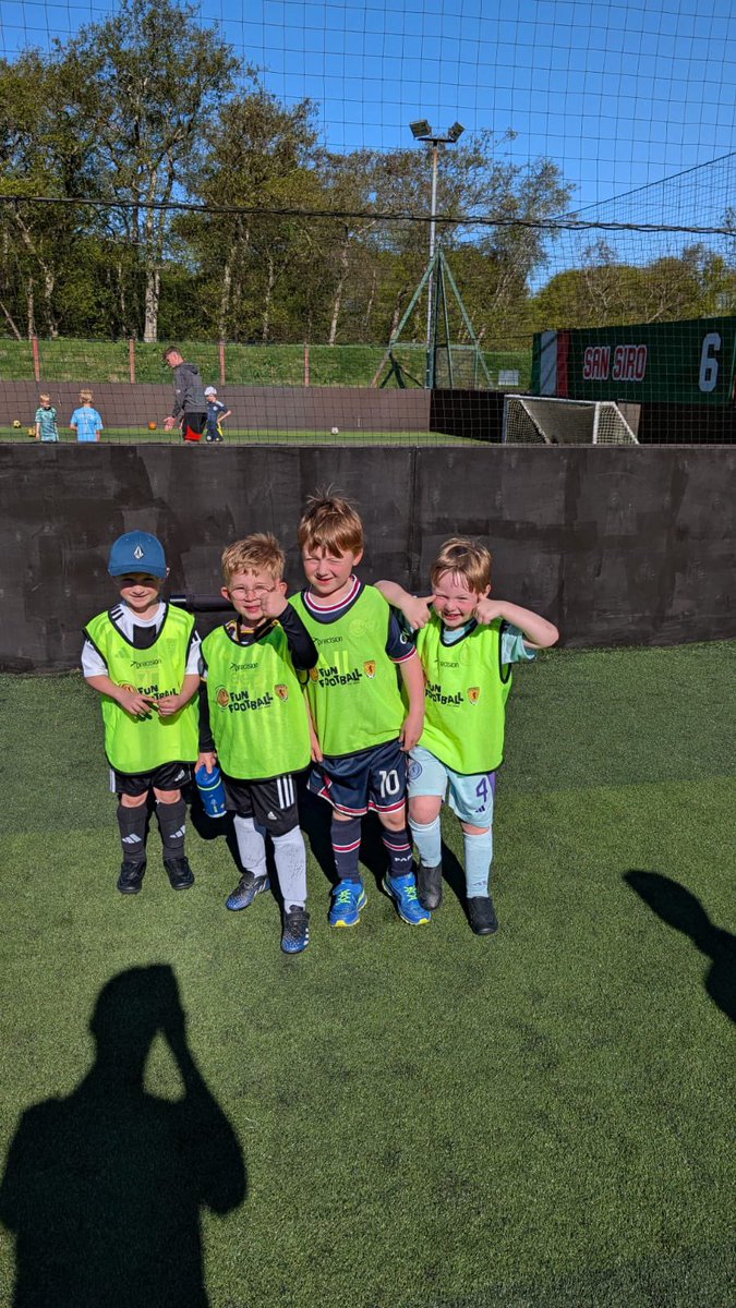 ⚽️ FOOTBALL IS LIFE ❤️

#footballforall
#funfootball

<a href="/ScotFANorth/">North</a> 
<a href="/FunFootballUK/">McDonald’s Fun Football</a>